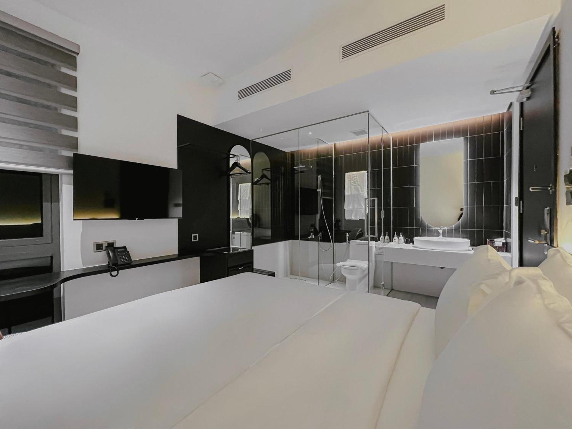 The Concept Hotel Hcmc- District 1 Ho Chi Minh City Exterior photo